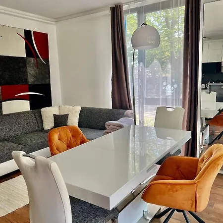 Azur Port With Free Wellness Apartment