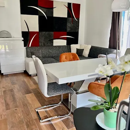 Azur Port With Free Wellness Apartment